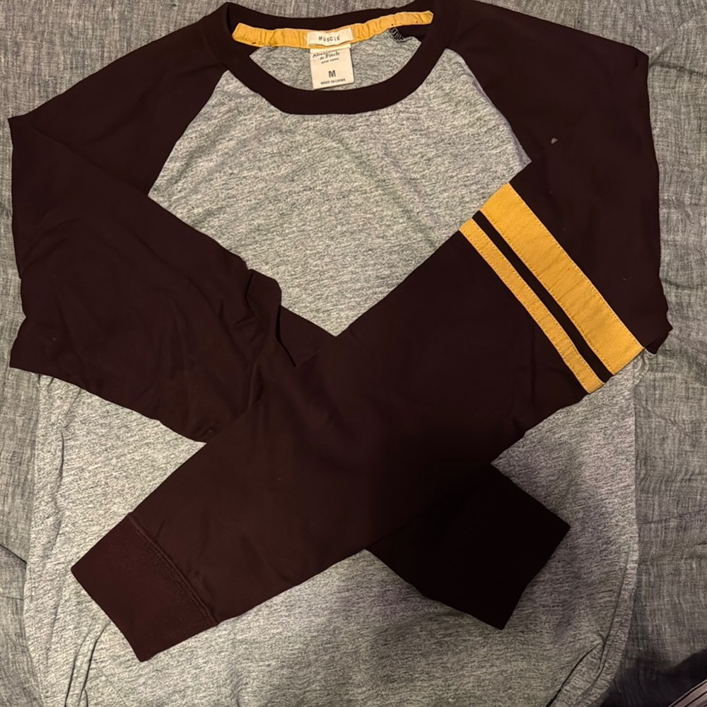 Abercrombie & Fitch maroon and gray tee with armband